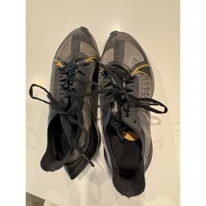 Nike Women's Zoom Gravity Glam Dunk running sneakers